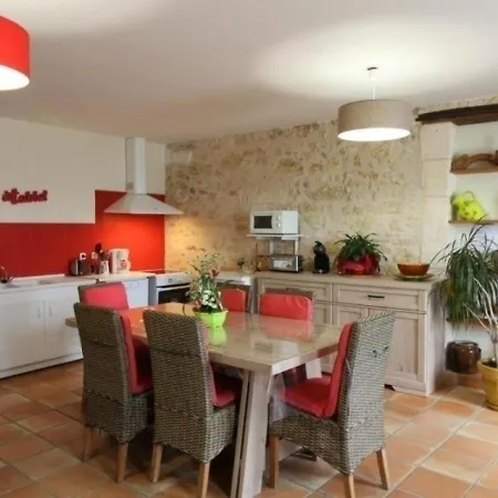 Saint-savin, 4 Pieces, 6 Personnes - Fr-1-440-132
