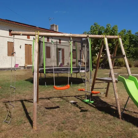 Saint-savin, 4 Pieces, 6 Personnes - Fr-1-440-132 * Saint-Savin (Gironde)